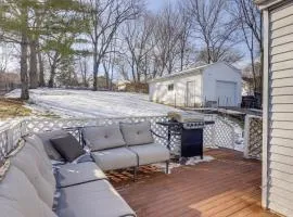 3 Mi to Englewood Dam: Pet-Friendly Home w/ Yard!