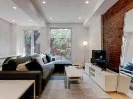 Chic 4BR Plateau Haven Heart of Montreal