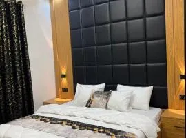 Luxueuse petite chambre, salle de bain extérieure privée