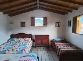 Los Tulipanes