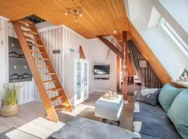 "Villa Anker" Dachgeschoss - links