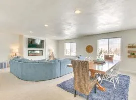 Walk to Marina & Lake: Spacious Garden City Gem!
