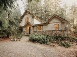 Snowline Cabin 34 - Hot Tub - Wi-Fi - Ping Pong