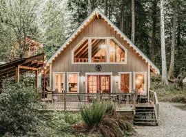 Mt, Baker Rim Cabin 99 - Hot Tub - Wifi - Pets Ok
