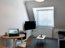 K Suites - Bridge Apartments, хотел в Лоустофт