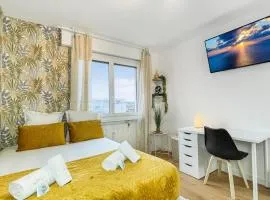 HOMEY LA COLOC MUGI - Colocation haut de gamme - Chambres privées - Balcon - Wifi et Netflix - Proche transports commun