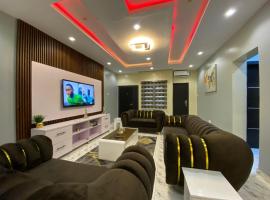 Cozy Luxury Apartments, hotel v destinaci Sagamu