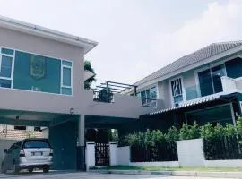 A,B house Chiangmai