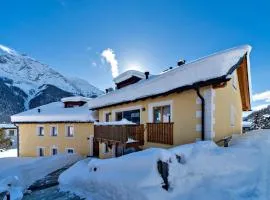 Engadina Chesa Gluna - Madulain