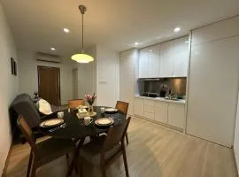 Comfort 1BR studio One One Eight Island Plaza