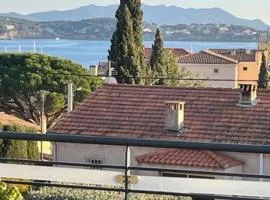 Agréable appartement vue mer à Bandol Piscine