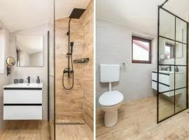 Marceta - Apartments & Rooms with Swimming Pool