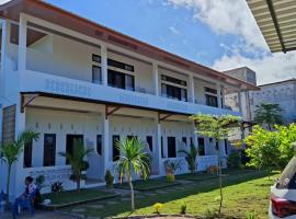 Compass Homestay, hotel con estacionamiento en Huu