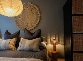 Fremantle Beach Pad - ocean front, cafes, bars