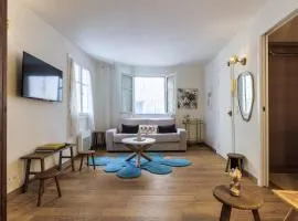 Chic Old Town Apartment