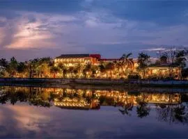 SHEIK ISTANA HOTEL CHIANGMAl