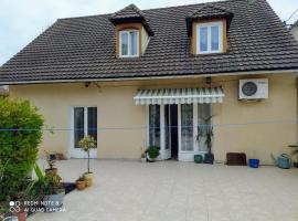 Chambres des Travailleurs, hotel in Aulnay-sous-Bois