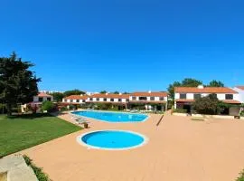 Vilar Do Jardim 49 - CD 209, Cleverdetails