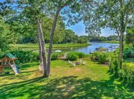 Waterfront Haven, Beach, Dock, Canoe, Paddle Board, - Boat, and Jet Ski available for rent