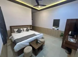 Blackberry Resort Pushkar - Nature with Pool