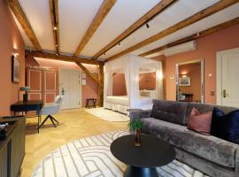 The Three Sisters Hotel, hotel na pl&aacute;ži v Tallinne