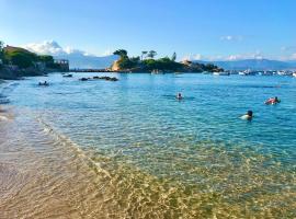 Isolella à 50 m de la plage, hotel v destinaci Pietrosella
