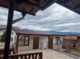 Апартаменти село Баня