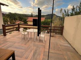 Casa confort&aacute;vel, villa em Miguel Pereira