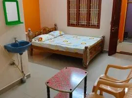 Sri Annai Home Stay III