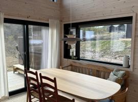 Hytte i fin høyfjellsnatur, Sirdal nær Kjerag, biệt thự ở Tjørhom