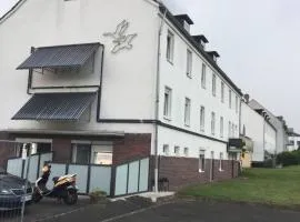 NR 4 DG 2 Zimmer für Firmen und Familien