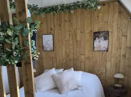 Studio Douce Parenthèse โรงแรมในMarchéville
