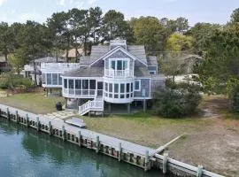 Charlotte's Morning Sun - Unobstructed Water Views!