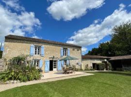 Domaine Le Nourrissat, hotel en Savignac-de-Duras