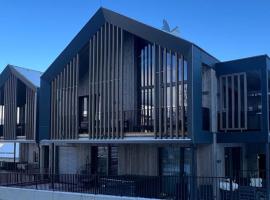 ALOHA Suites - Alp LOdge HAus, hotel with hot tubs in Haus im Ennstal