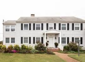 The Seashore Getaway House