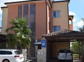 Wohnung In Novigrad Mit Garten