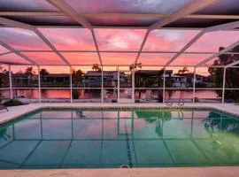Private Dock Heated Pool Hot Tub Game Room Fun