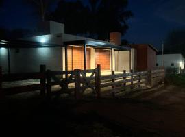 Brisas Rumipal Dúplex Premium, hotel v destinaci Villa Rumipal