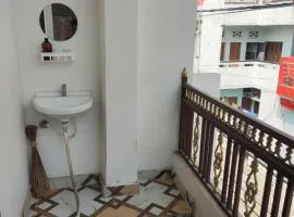 Prayagaraj666 near Prayagraj junction PF no 01