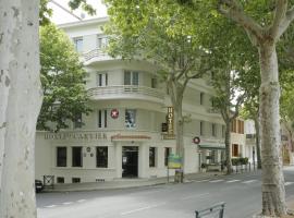 Logis Hôtel Cartier, hotel i Quillan