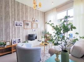 Barington Square near Night Market, khách sạn ở Cao nguyên Cameron