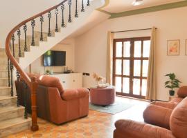 Villa Oreka - Artistic 3BHK Farm Villa in Parra, near Coconut Tree Rd, hotel v destinaci Parra