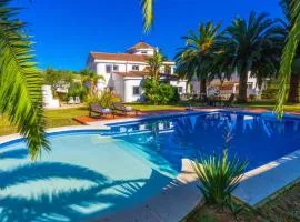Villa DEA - Home away from home - Families Only