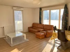 Appartement 87 m2 - 3 chambres - 6 personnes - Proche Paris - Parking gratuit