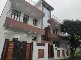 Guruji Homestay Near UPES Collage