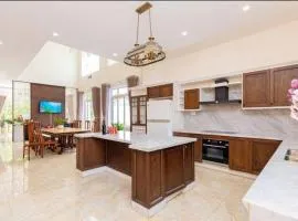Lux Villa03