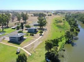 Stirling Estate Chalets
