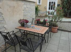 Pension "Am Werder", hotell i Bernburg