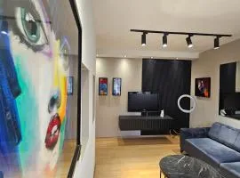 Adorable main square apartment